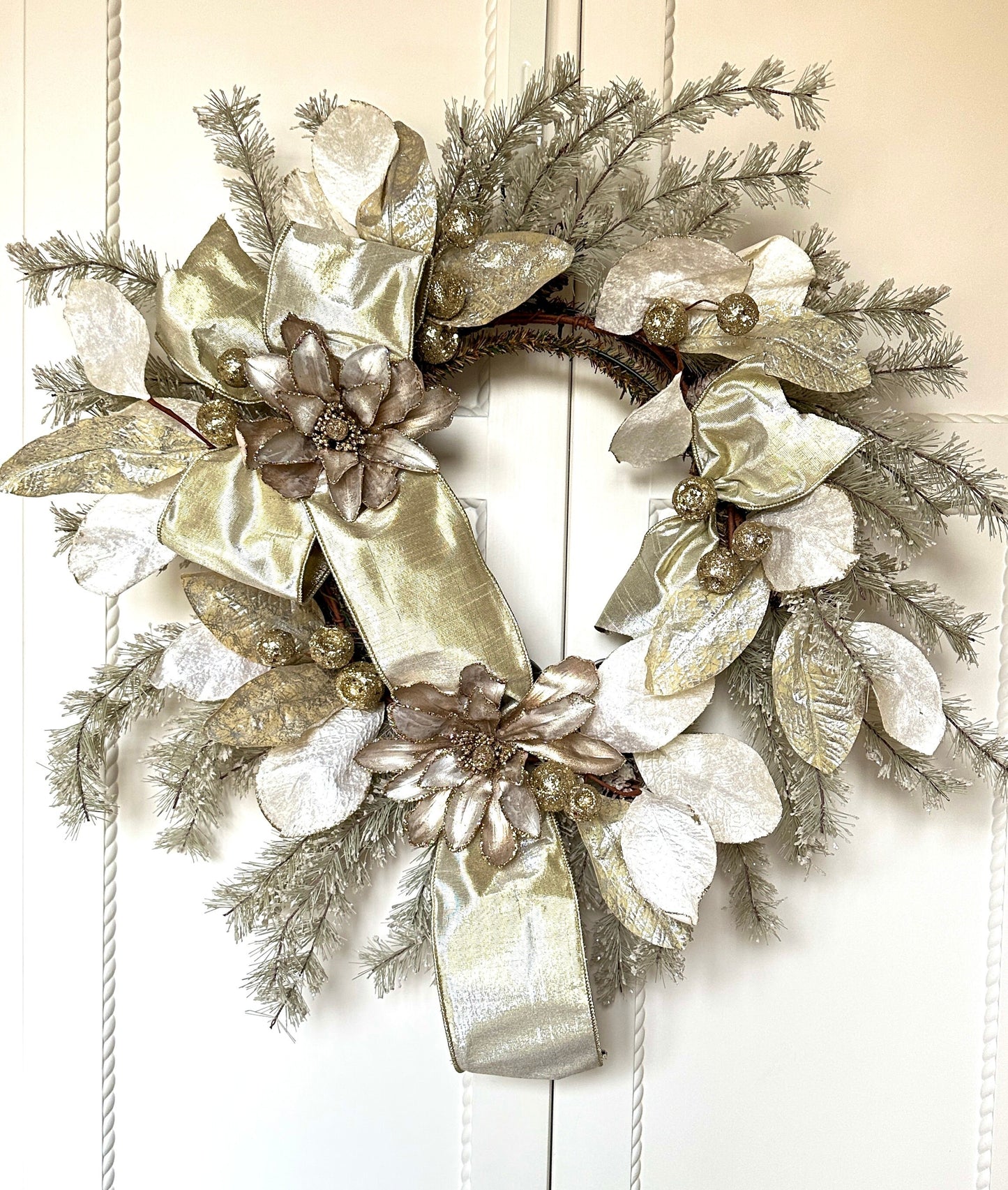 Minimalist Modern Champagne and Silver Christmas front door Wreath, holiday welcome porch wreath, festive mantle decor, poinsettia wreath