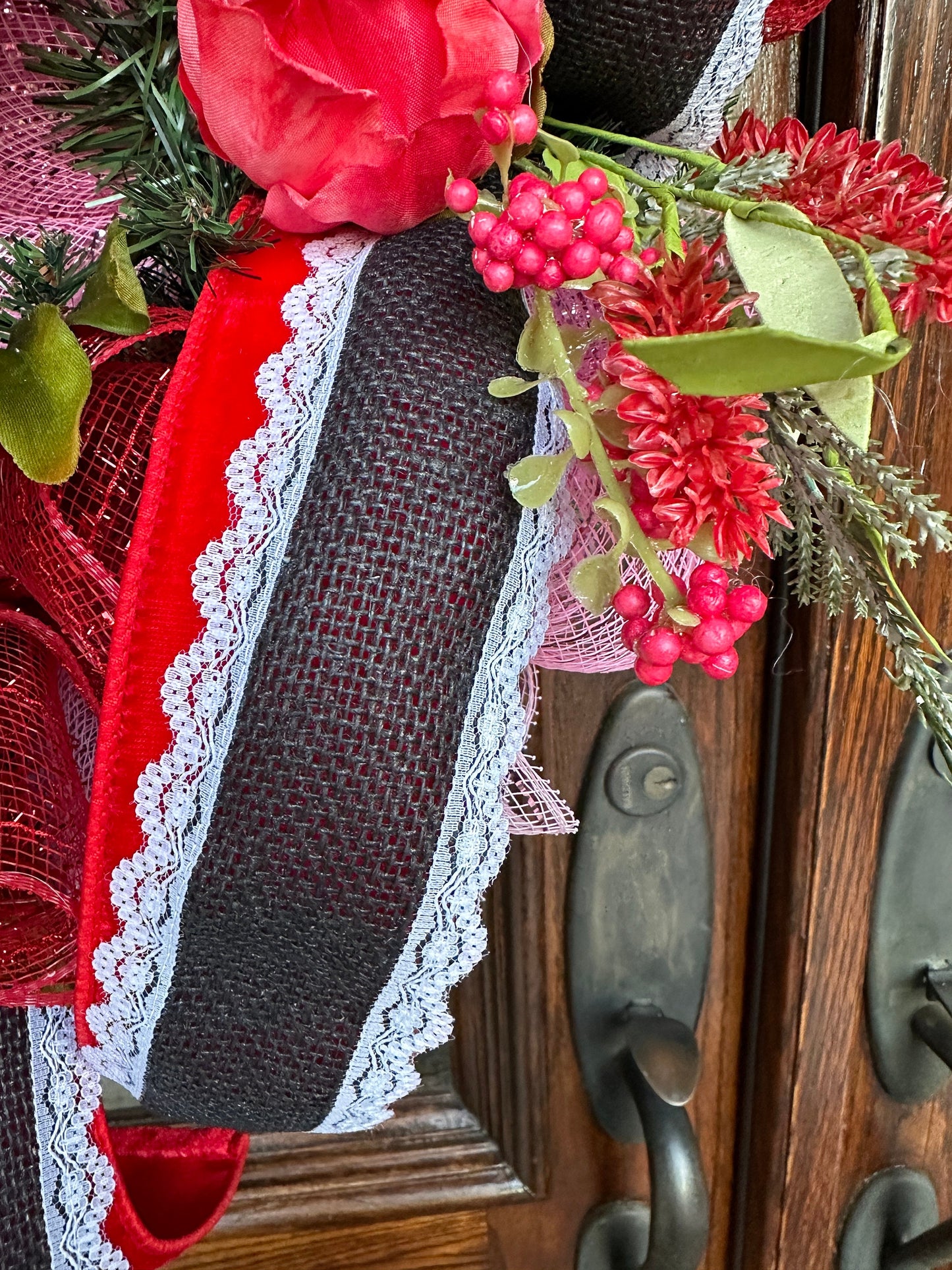 Romantic shabby chic valentine wreath, gift for her, wedding decor, front door valentine wreath, valentine heart, Mother's Day