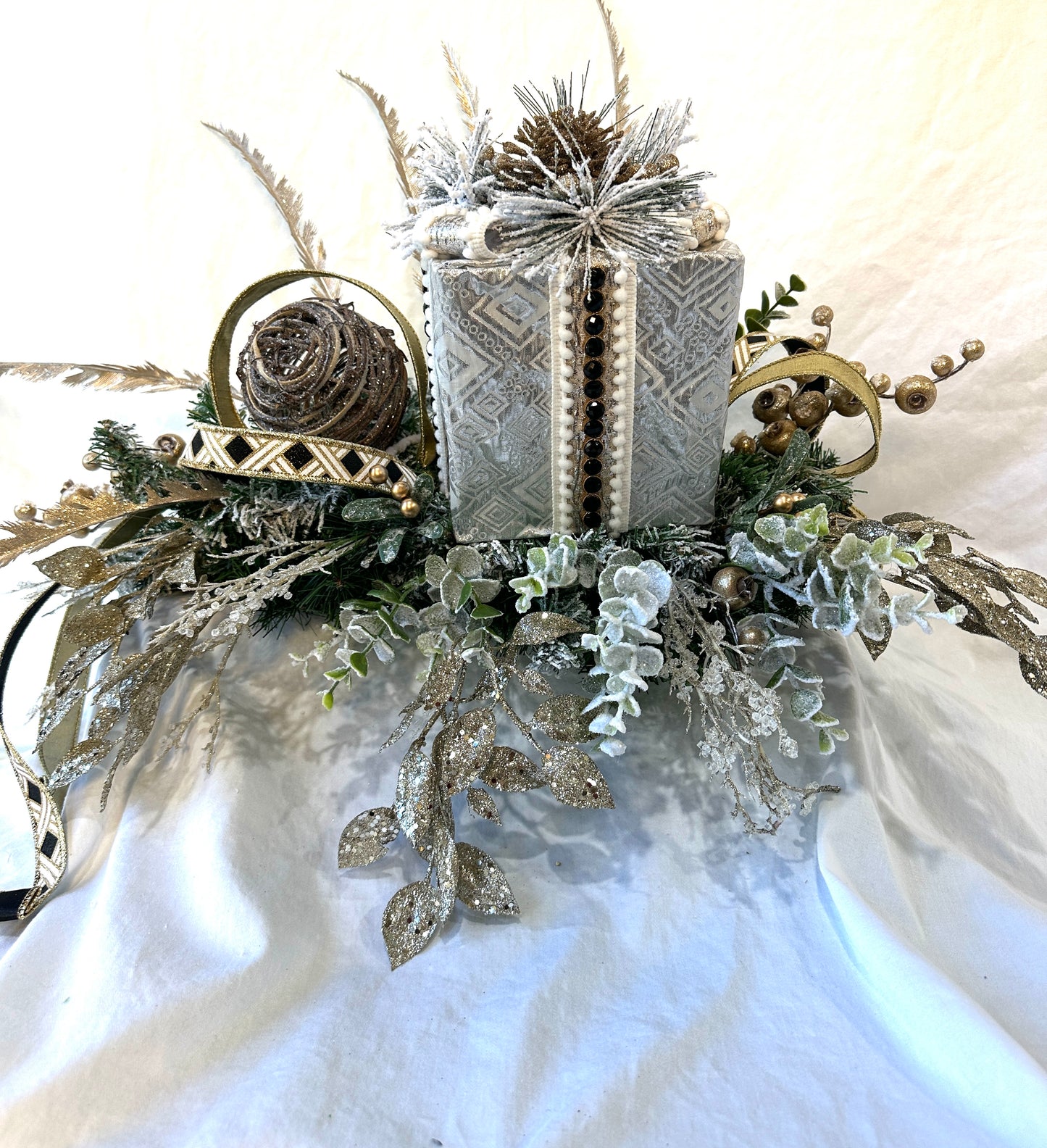 Elegant 3-Piece Christmas Mantle Set — Silver, Gold & Black Holiday Decor with White Deer | No Nails Required