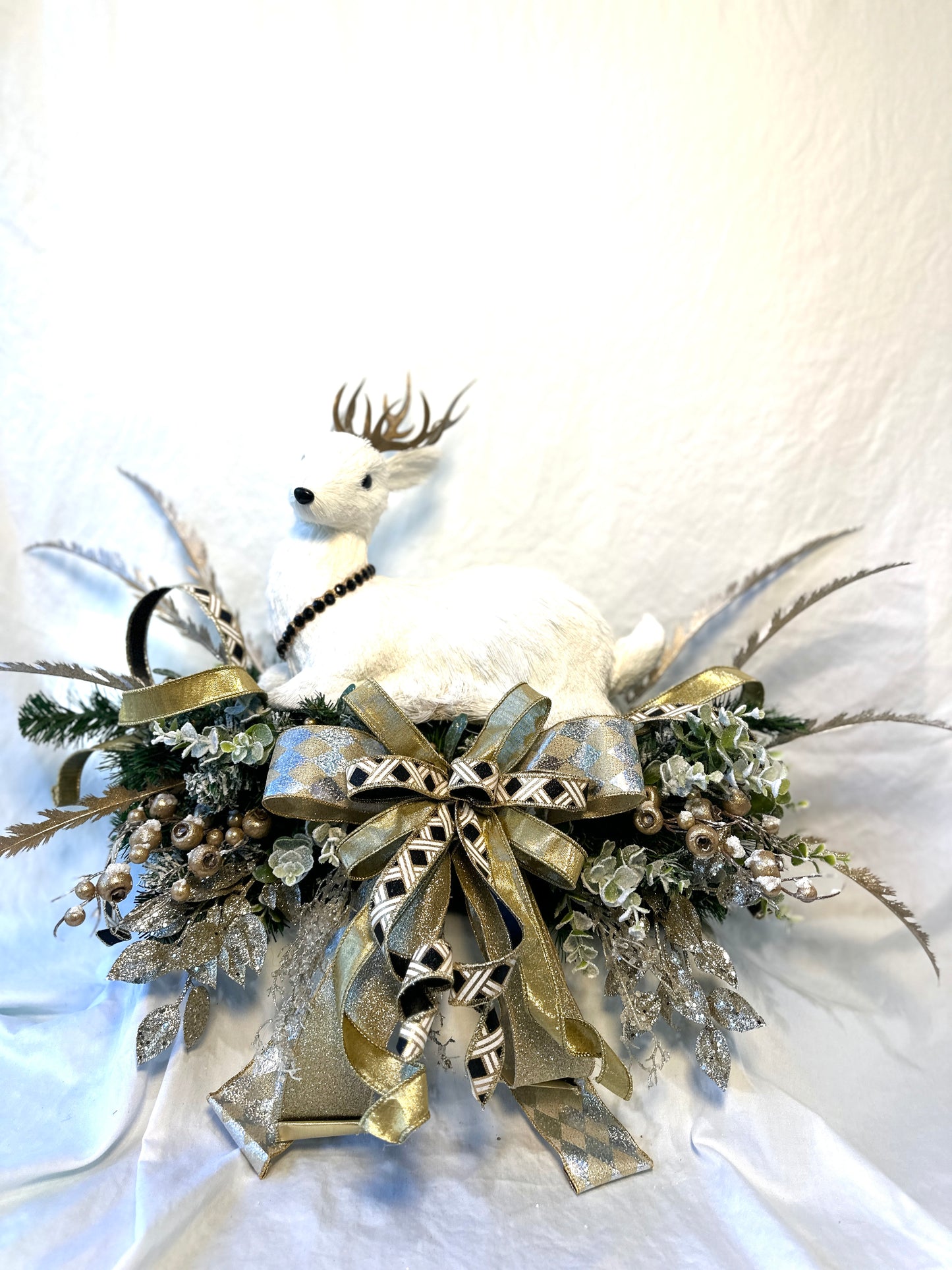 Elegant 3-Piece Christmas Mantle Set — Silver, Gold & Black Holiday Decor with White Deer | No Nails Required