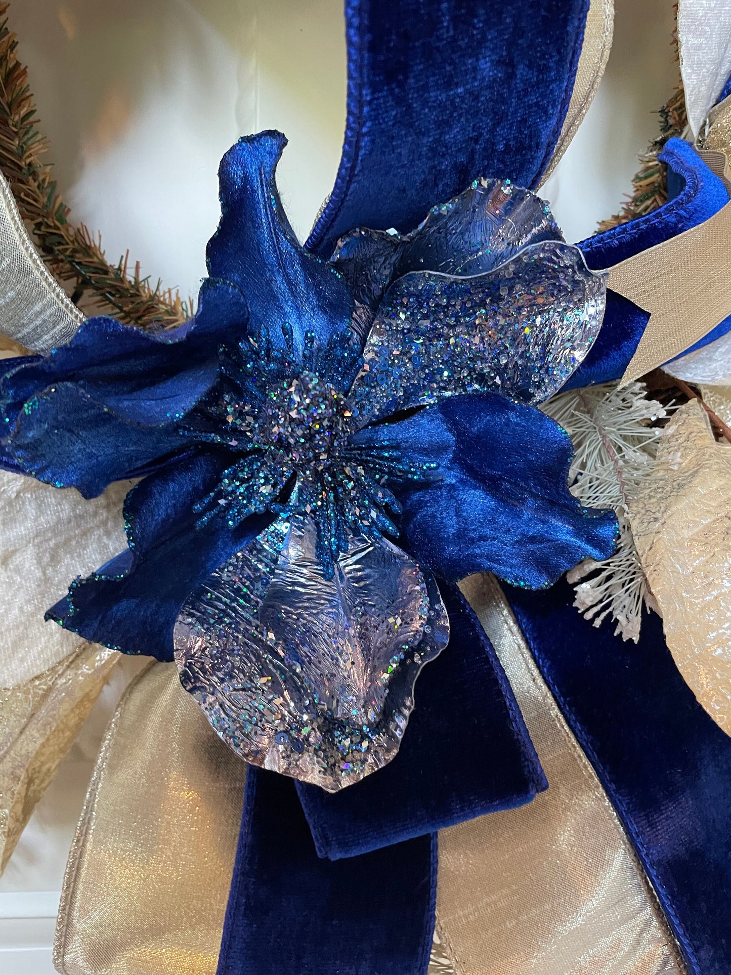 Minimalist Christmas Wreath, glam wreath, traditional front door wreath, champagne wreath, festive blue mantle wreath, modern porch decor