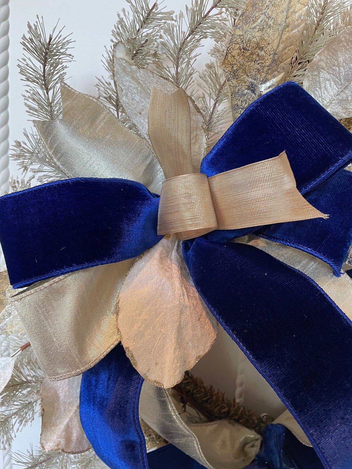 Minimalist Christmas Wreath, glam wreath, traditional front door wreath, champagne wreath, festive blue mantle wreath, modern porch decor