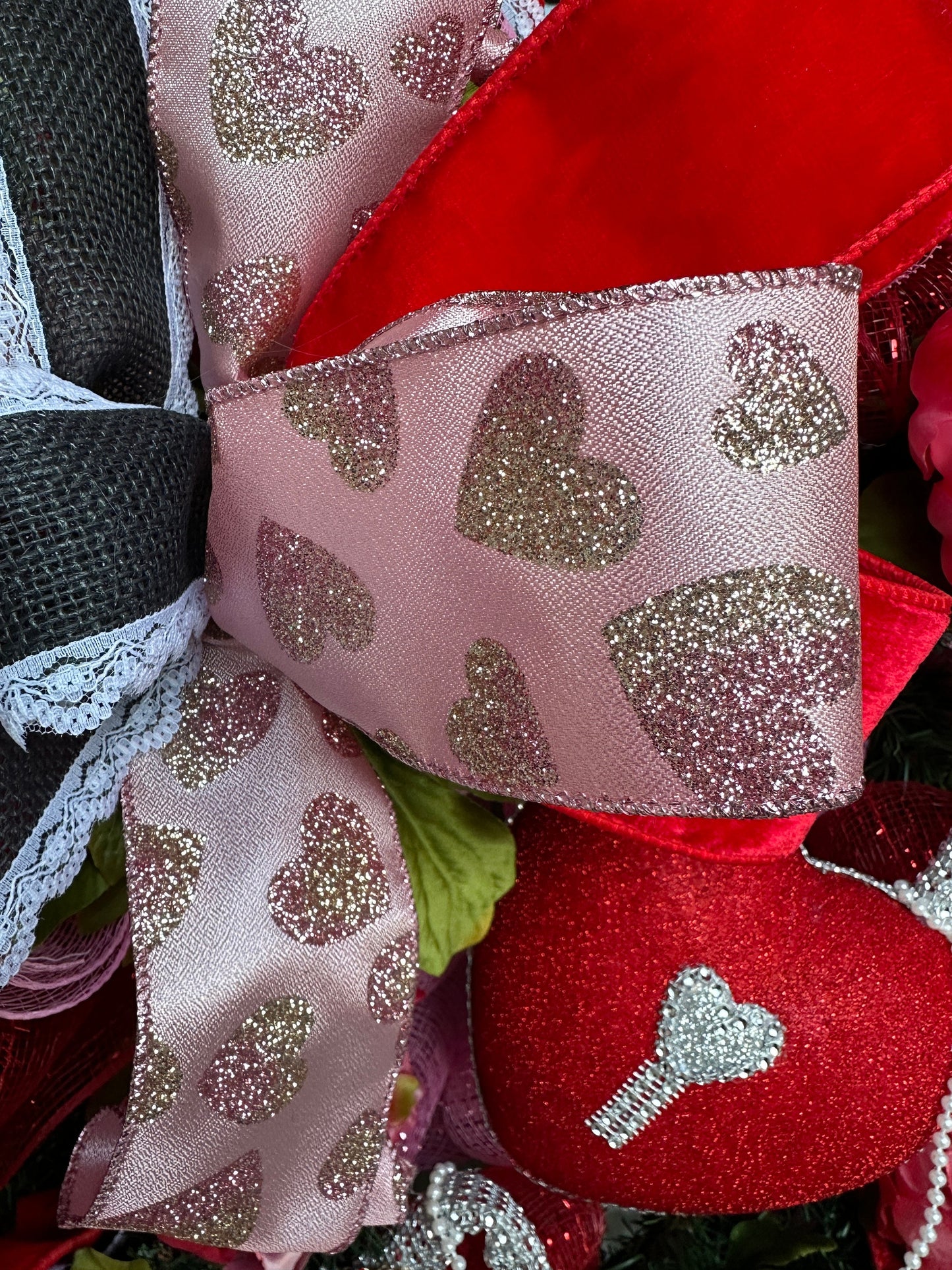 Romantic shabby chic valentine wreath, gift for her, wedding decor, front door valentine wreath, valentine heart, Mother's Day