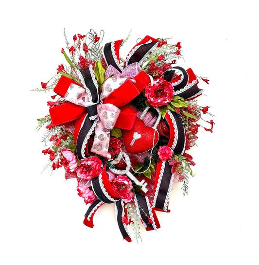 Romantic shabby chic valentine wreath, gift for her, wedding decor, front door valentine wreath, valentine heart, Mother's Day