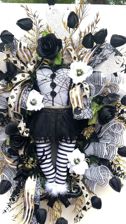Halloween Wreath – Black & Gold Glam Decor with Ghosts, Spiders & Full Witch Torso