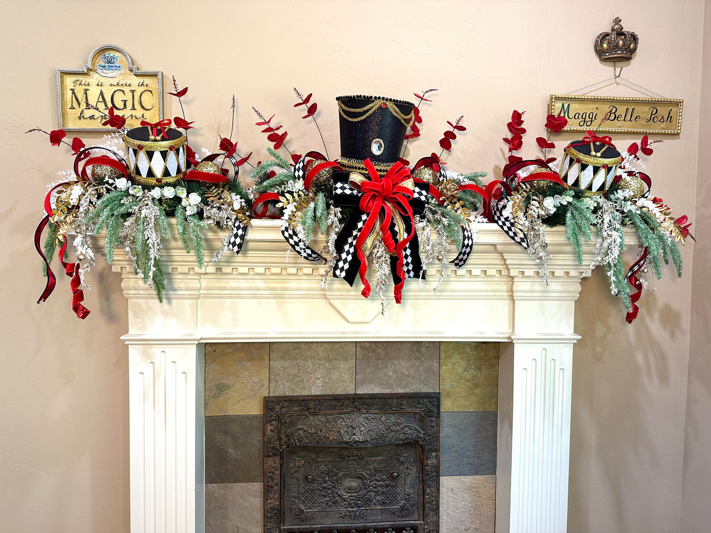 3-Piece Nutcracker Mantel Decor Set – Luxury Red Gold Black