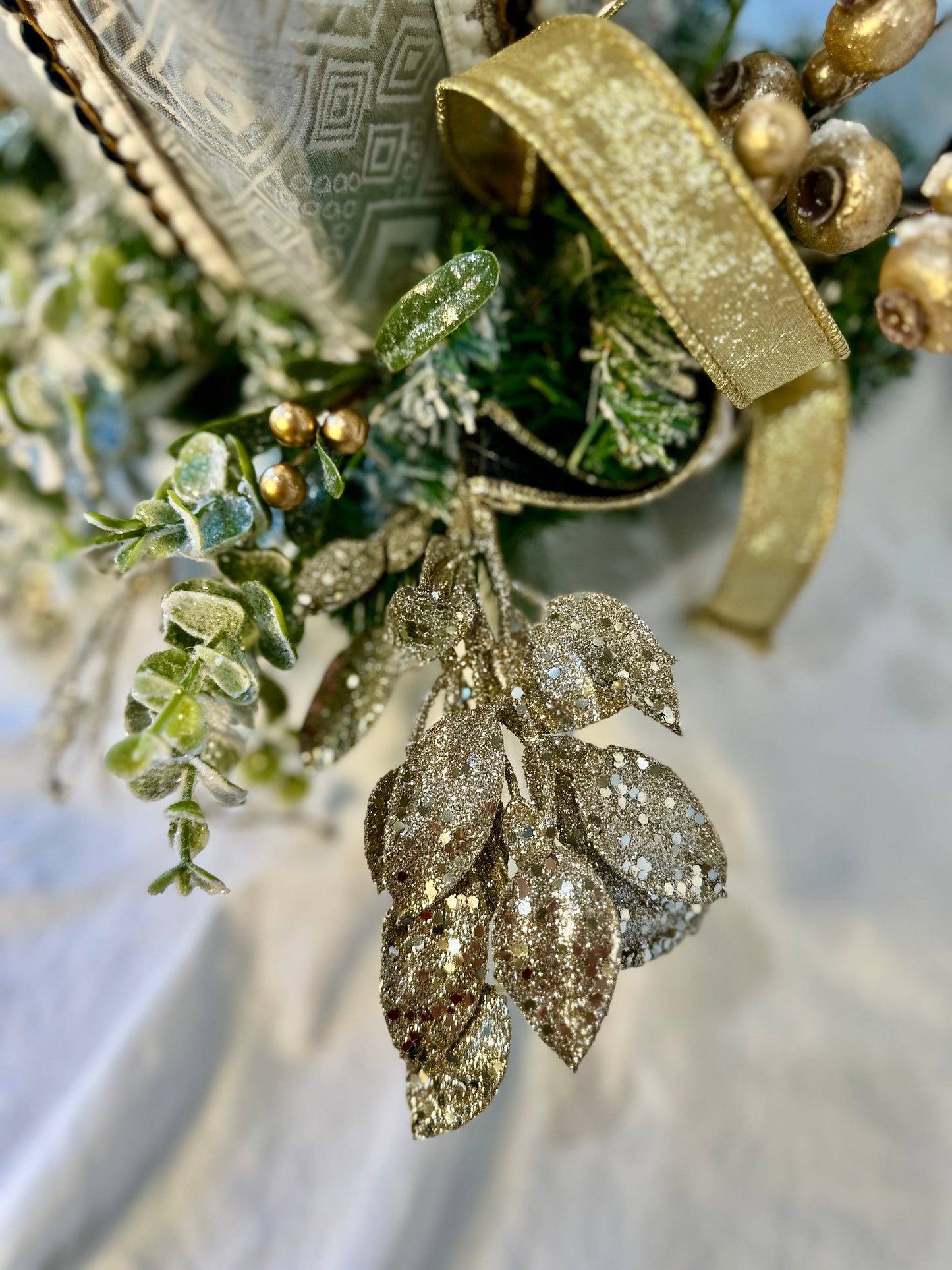 Elegant 3-Piece Christmas Mantle Set — Silver, Gold & Black Holiday Decor with White Deer | No Nails Required