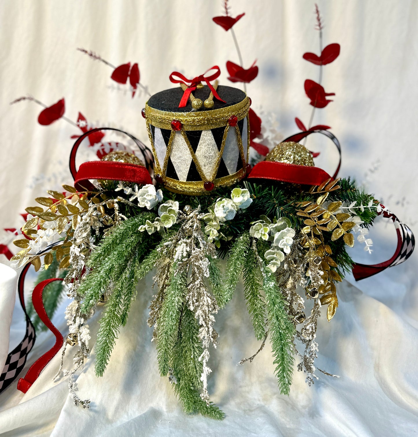 🎄 Nutcracker 3-Piece Mantel Decor Set | Red, Gold & Black | Luxury Christmas Mantel Arrangement