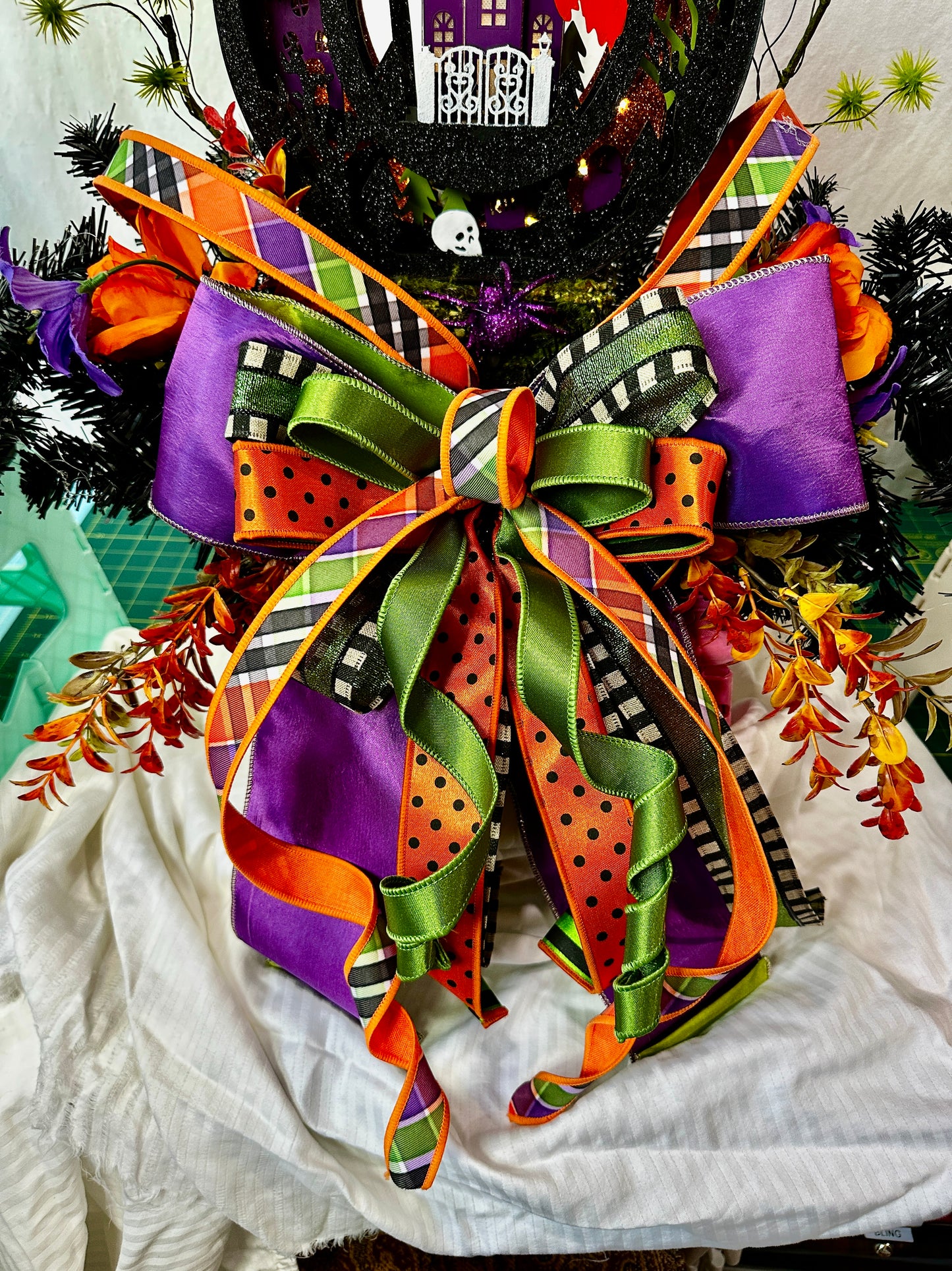 Colorful Halloween 5 ribbon bow